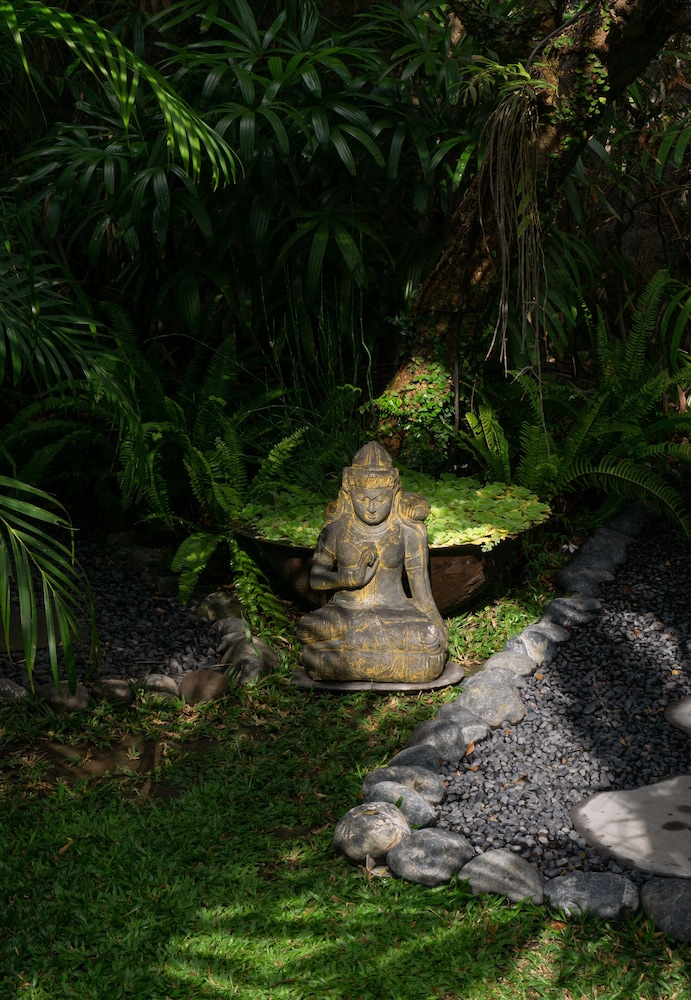 Villa Koyama by Villa Finder