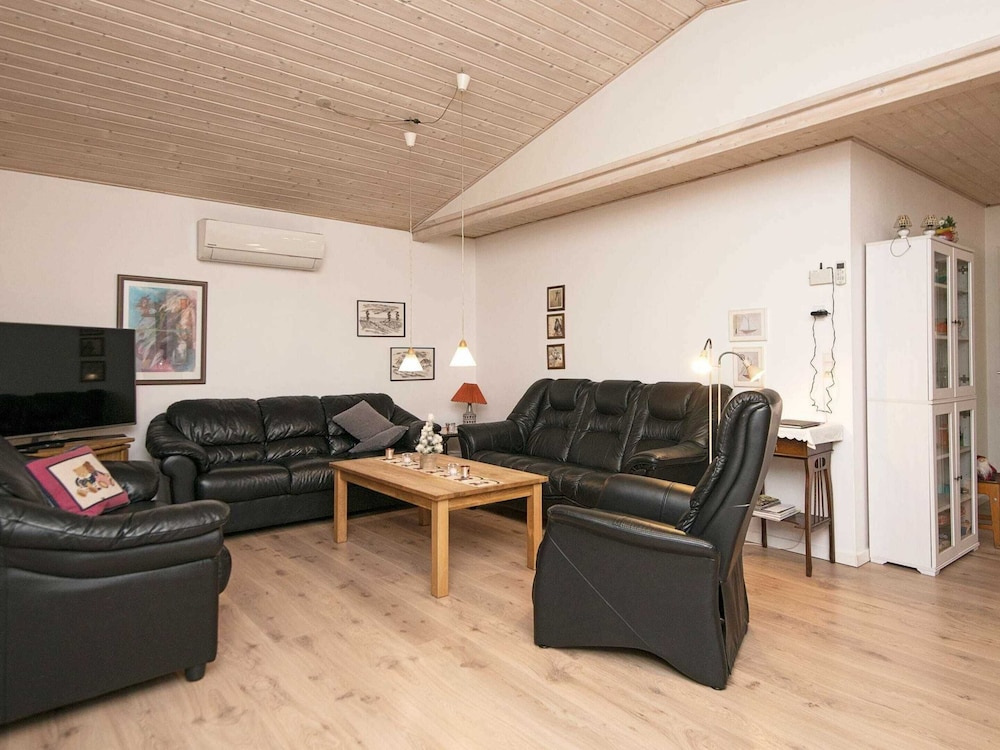 8 Person Holiday Home in Toftlund-by Traum view 3