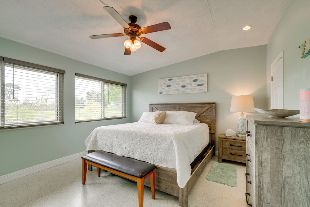Heated Pool + Spacious Yard: Port Charlotte Escape