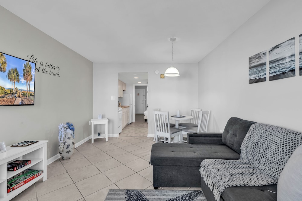 Bluewater Resort 720