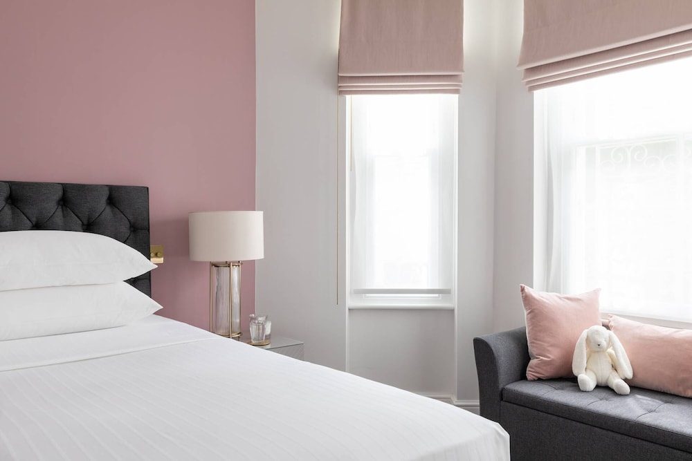 Westbourne Park Road Xviii by Onefinestay