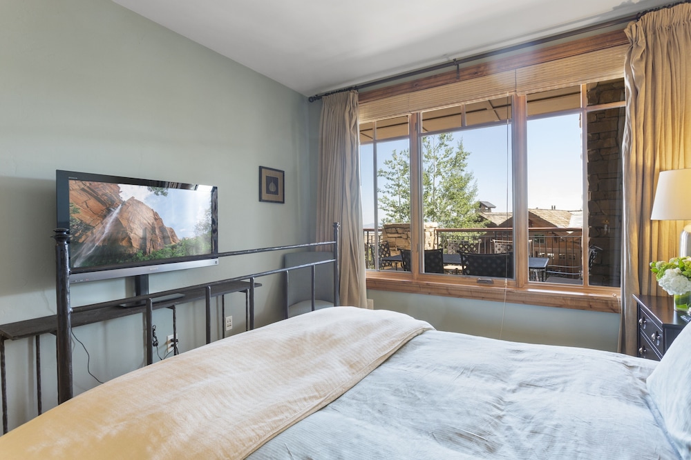 Shooting Star Lodge at Deer Valley Resort - Three Bedroom Residence #101 3 Condo