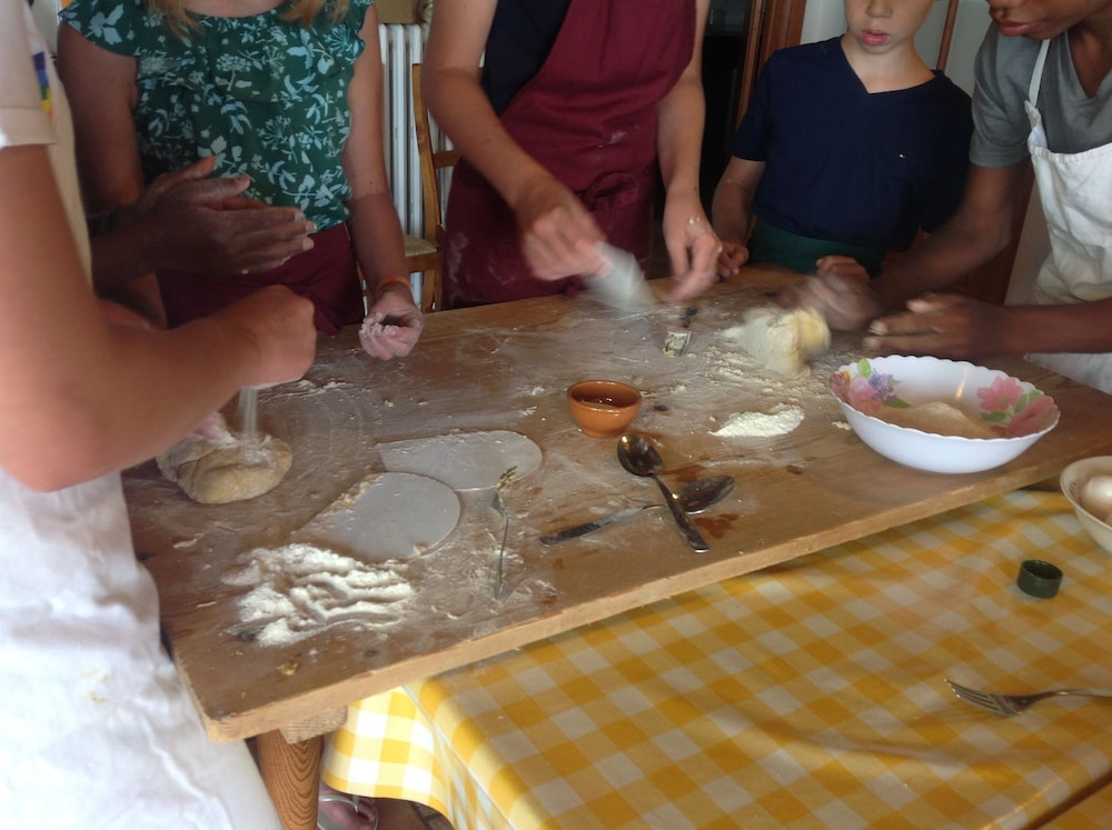 Photo 10