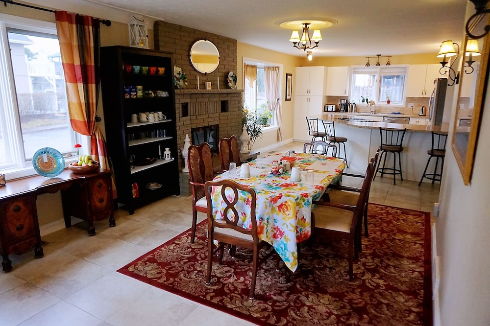 Butterfly Manor Bed & Breakfast