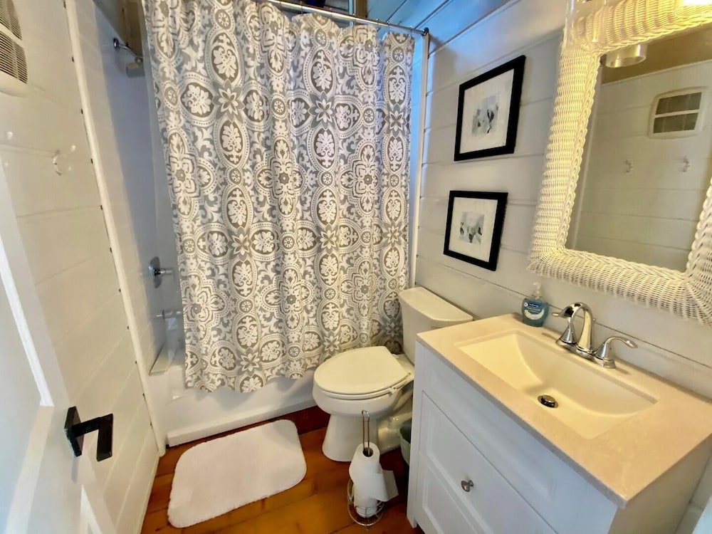 Carolina Street 210
