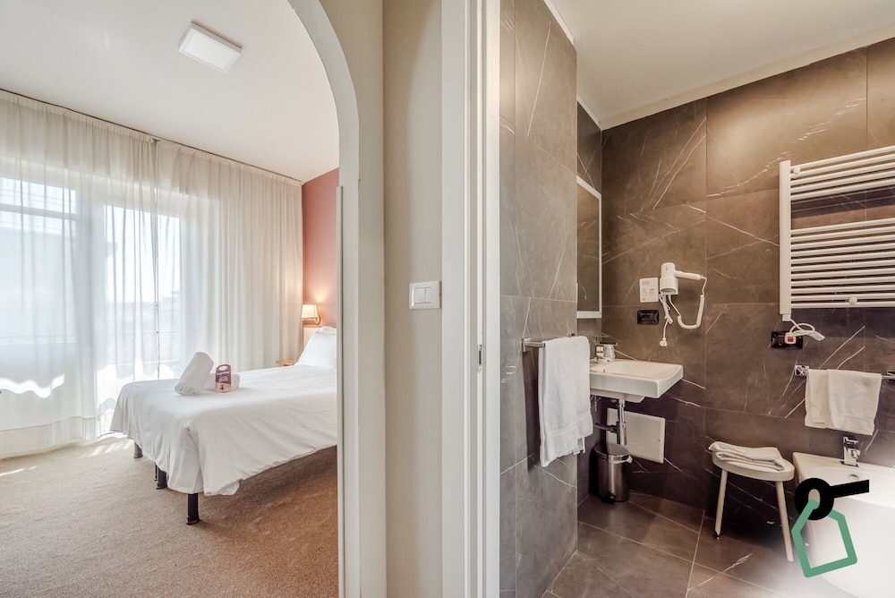 Hotiday Room Collection - Celle Ligure
