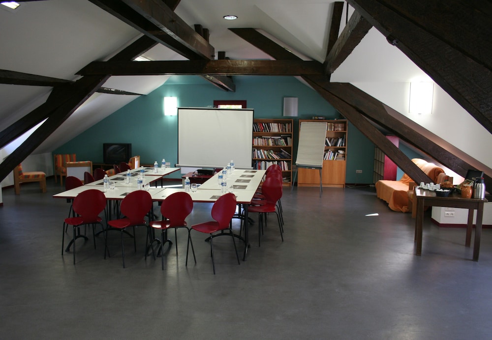 meeting & event spaces