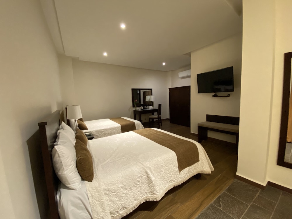 Zacatecas Vacations - Hotel Casa Faroles - Property Image 3