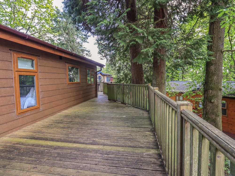 Forest Pines Lodge