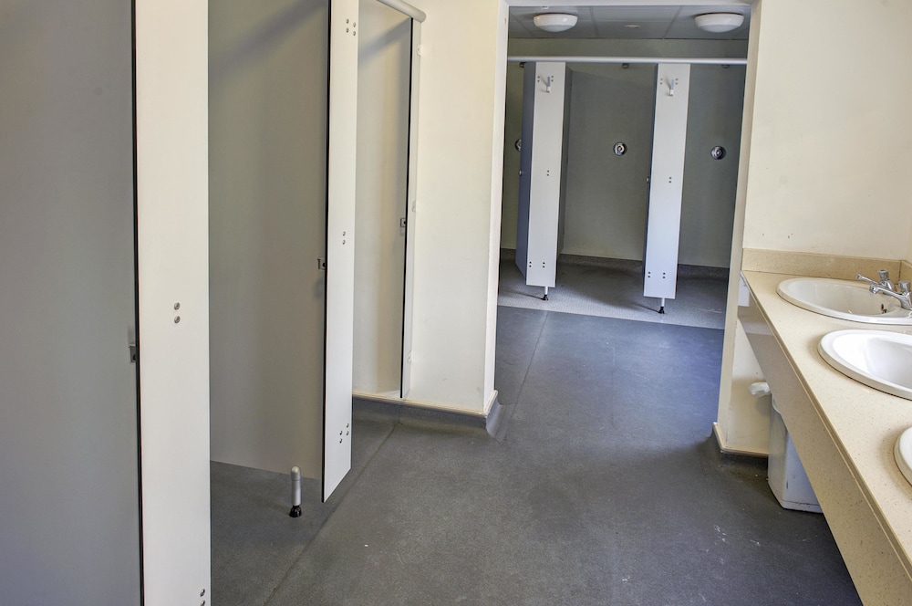 Kinlay House Hostel