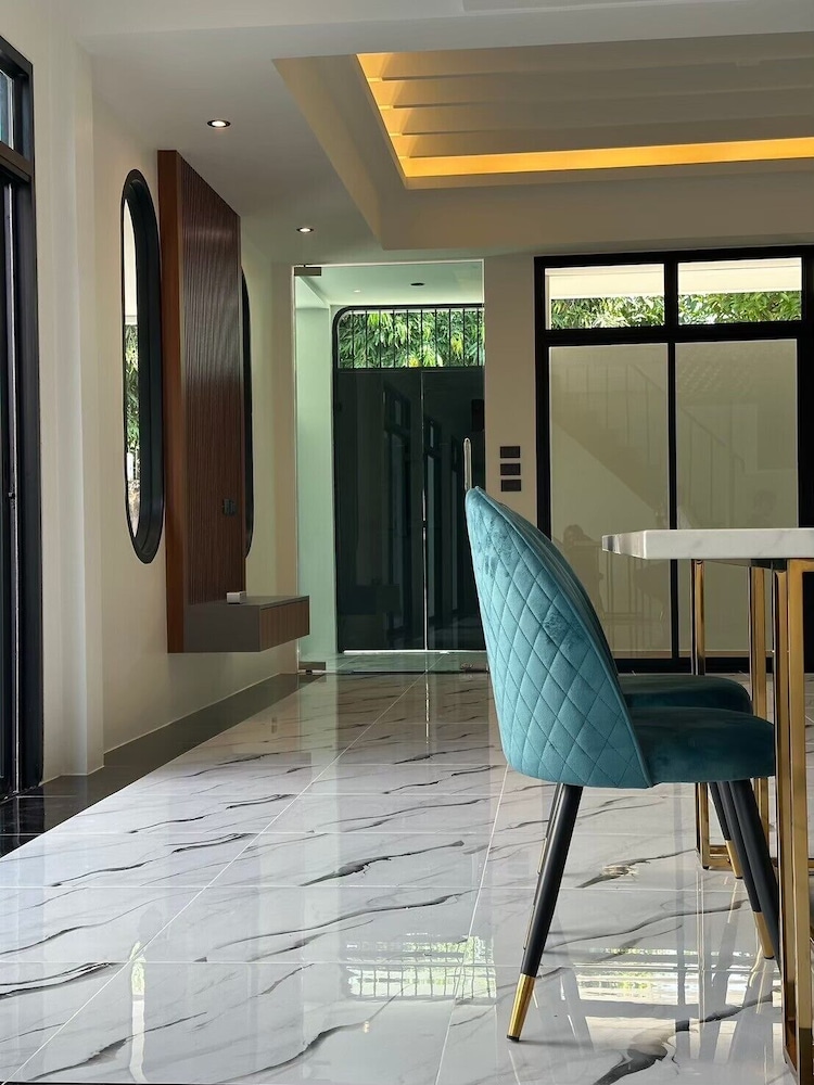 Modern Zen Vibe Pool Villa Phuket