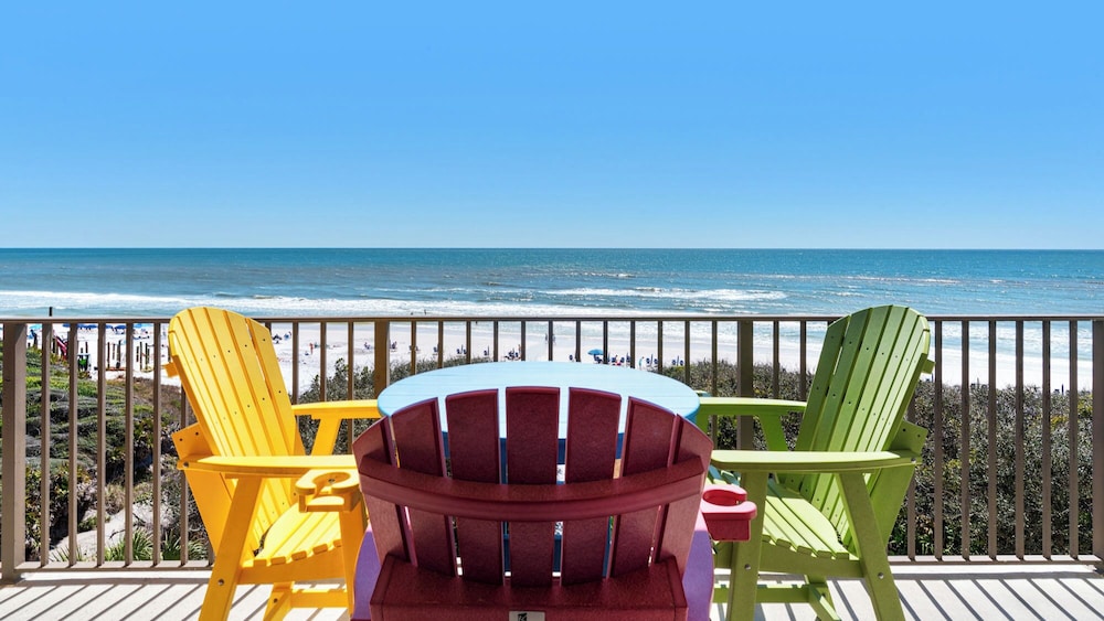Legacy 303: Beachfront Retreat on 30a!