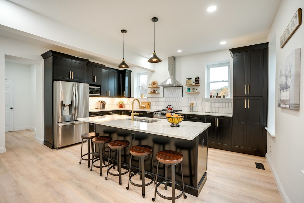 Family-friendly Hatfield Home: 3 Mi to Downtown! - Property Image 23