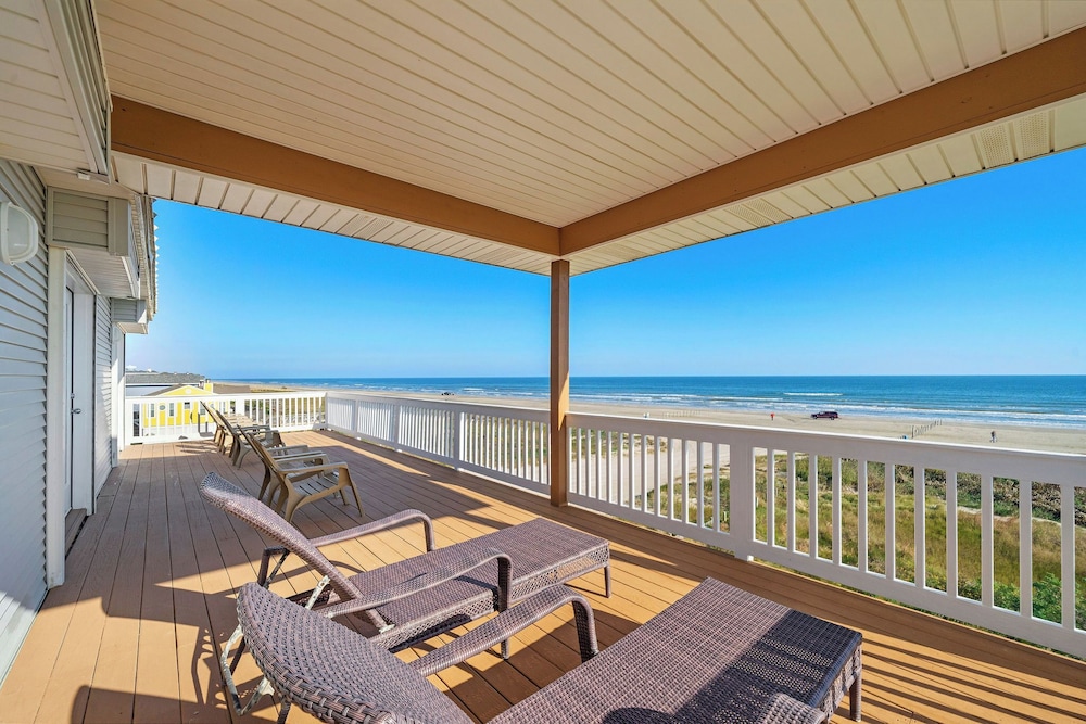 Beach Heaven by Ryson Vacation Rentals