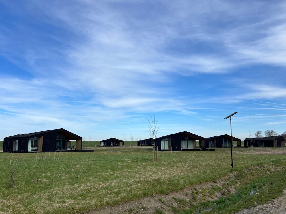 Holiday Home in Wissenkerke With Garden