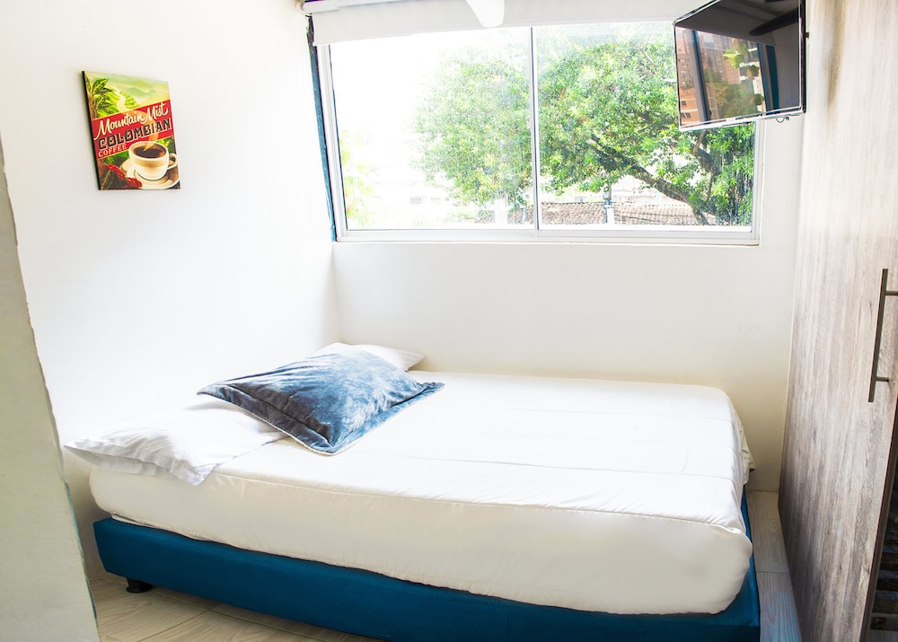 $ PROMO $ 3 Bedrooms with Bathrooms apartment & Jacuzzi in Lleras park @Poblado