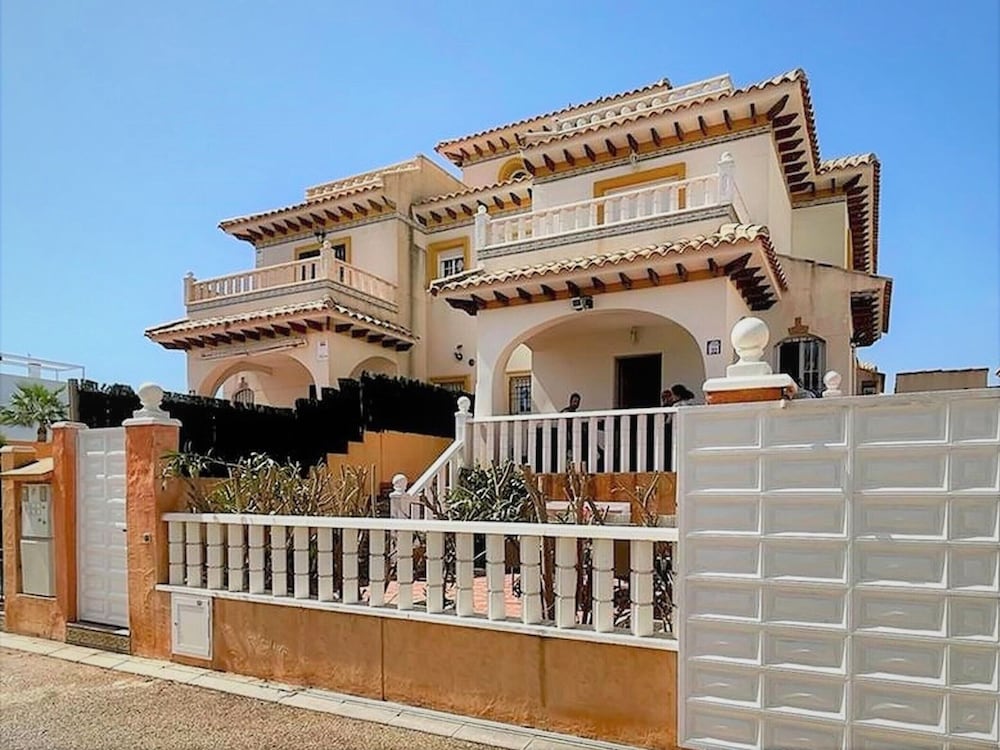 Belvilla by Oyo Lomas de Cabo Roig view 5