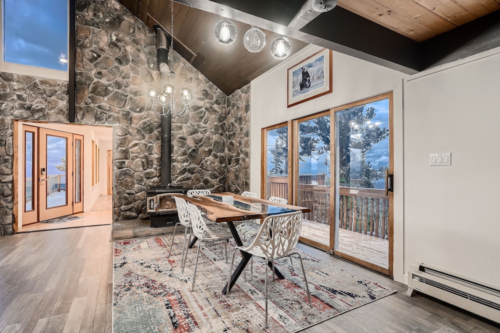 Starry Summit 4wd Oasis 3 Bedroom Home view 3