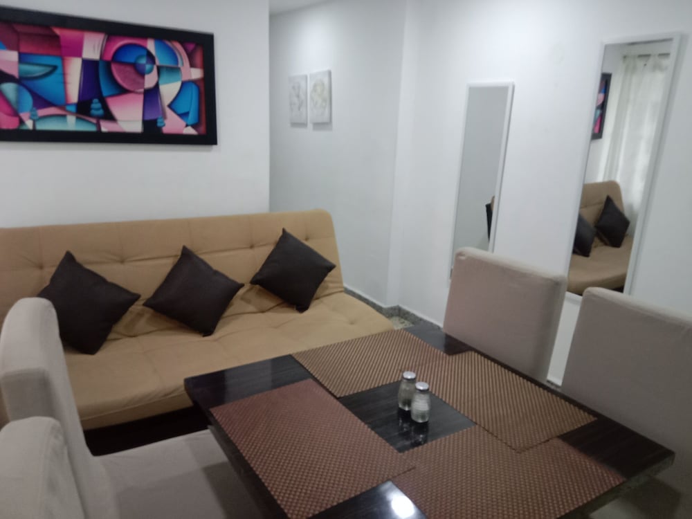 House Hotel Sweet Home Apt 3 Bedrooms 201