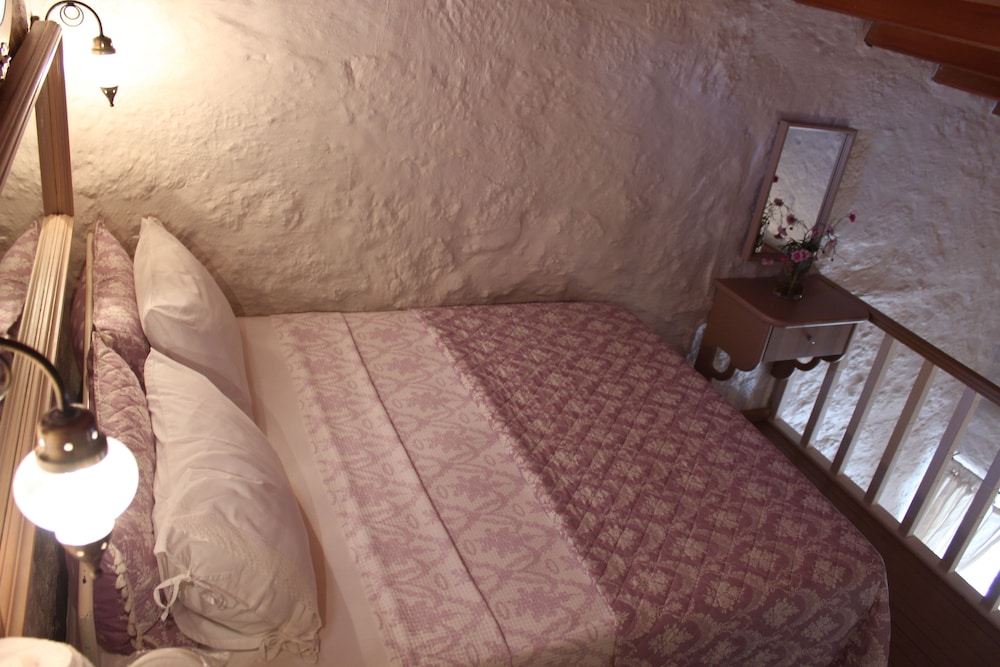 Lilyum Alaçatı Butik Otel - Image 20