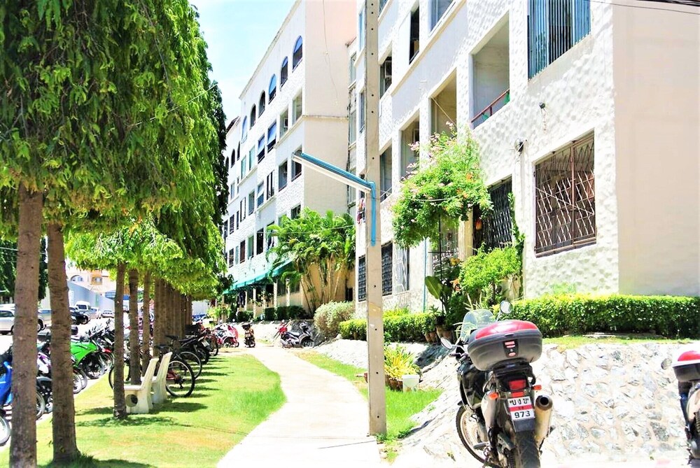 Central Pattaya Apartment view 2
