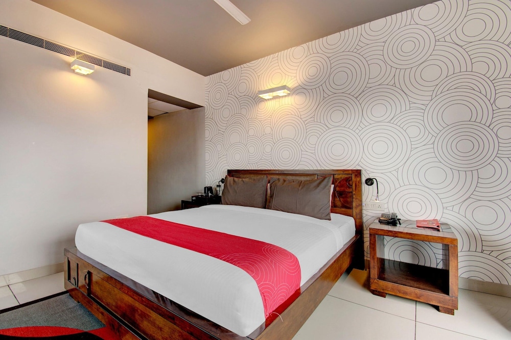 Elite Stays at Ulsoor Near Halasuru Metro Station