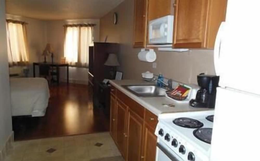 Dickinson Vacations - 1026 Oasis Inn - Property Image 6