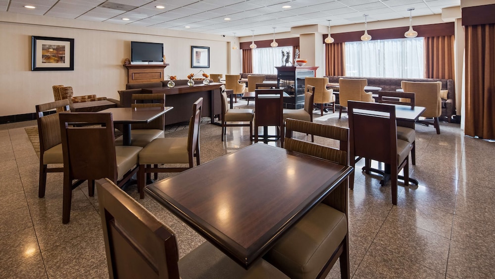 Best Western Plus Belle Meade Inn Suites - Property Image 4