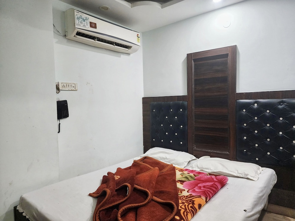 Hotel Shivans Palace