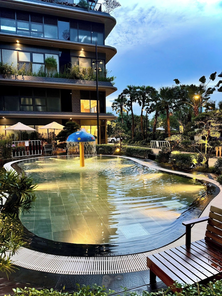 Sakura Homestay - Landmark Ecopark