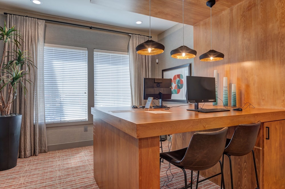 Landing Apartments - Grand Harbor