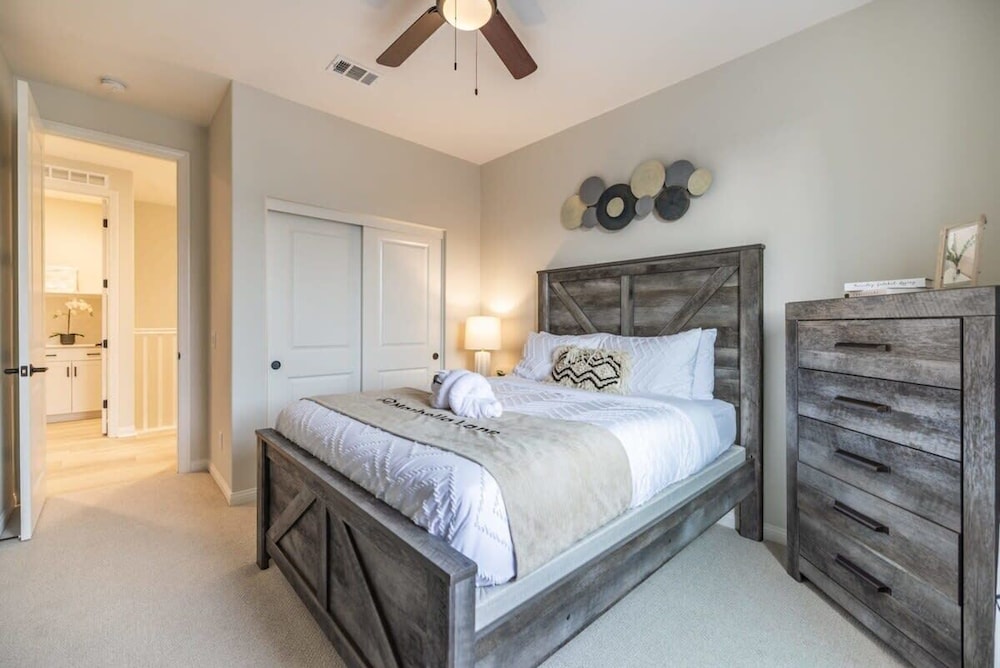 @marbella Lane -amazing 5BR Home in Rancho Mission