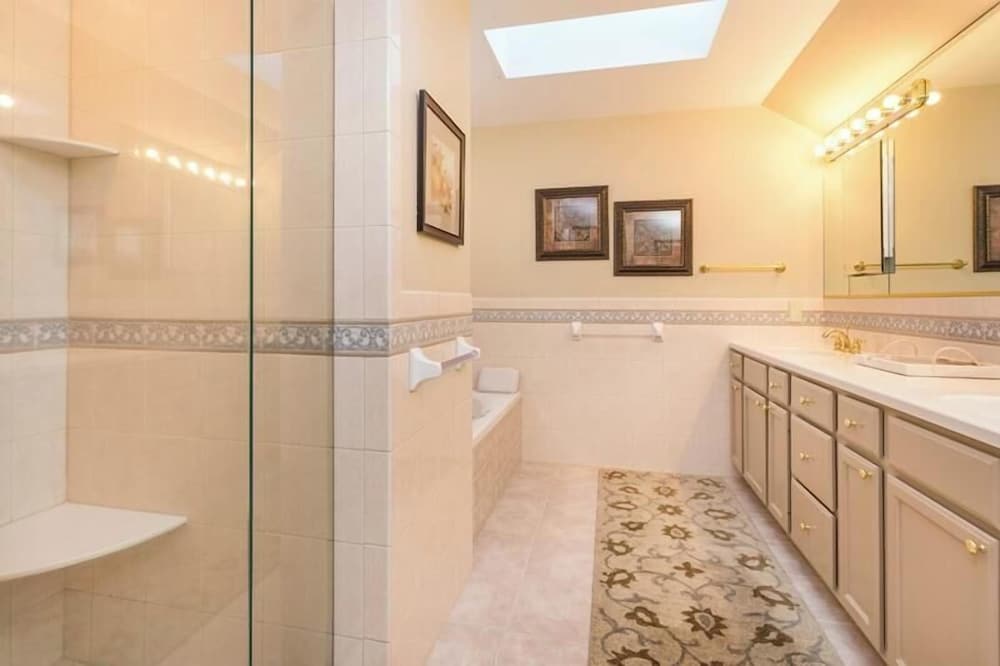 Henlopen Avenue 58