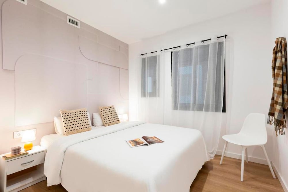 Urban Chill Apartments By Olala Homes
