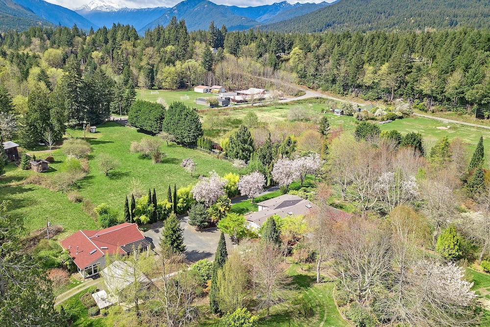 Brinnon Gardens