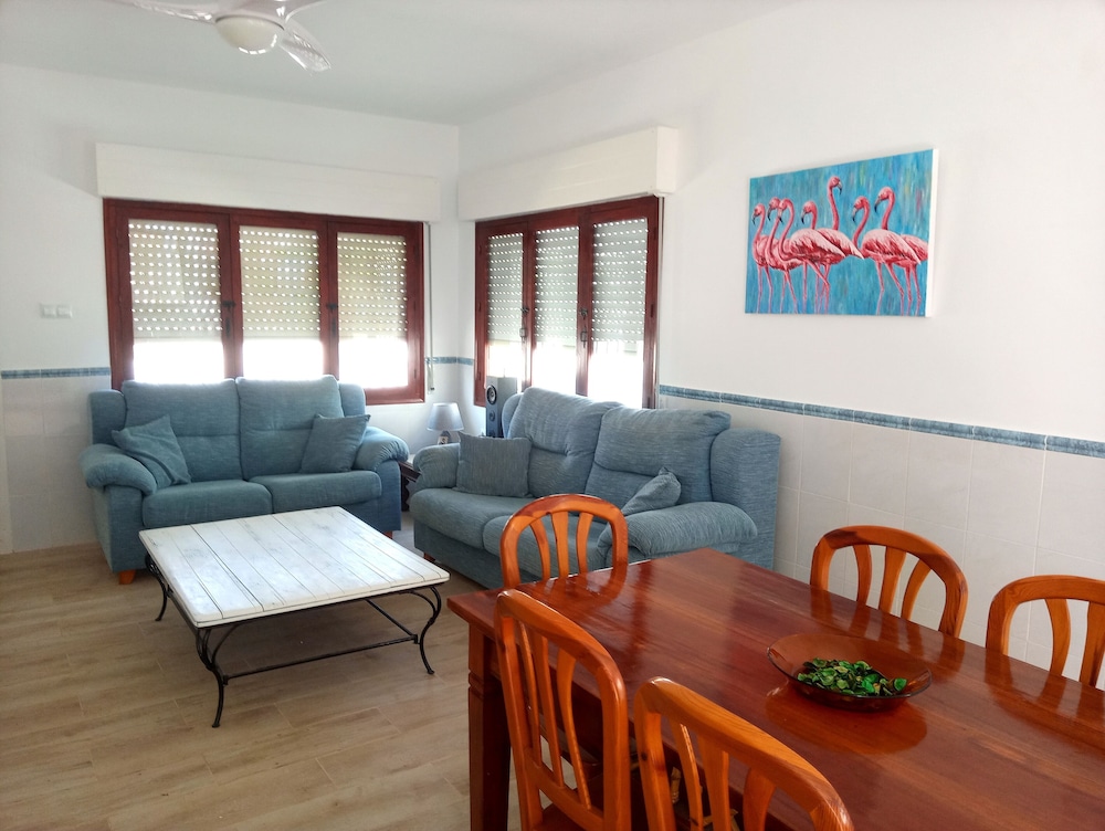 Beachfront House,sea Views Near Historic Cartagena