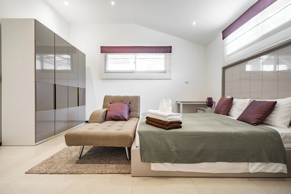 Villa Andre By Villacarte