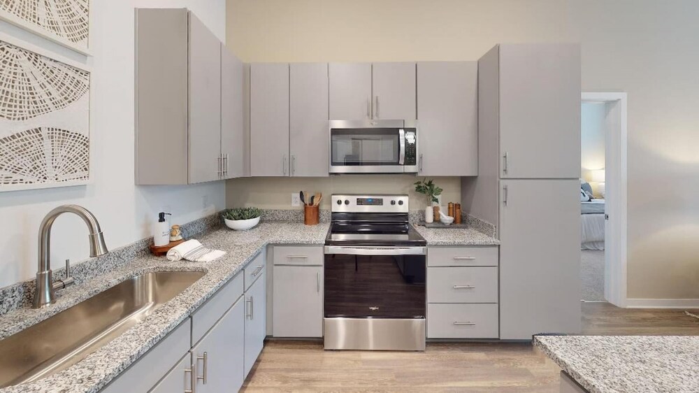 Birmingham Vacations - Near Oak Mt Amphitheatre and Pelham Civic Complex - Property Image 3