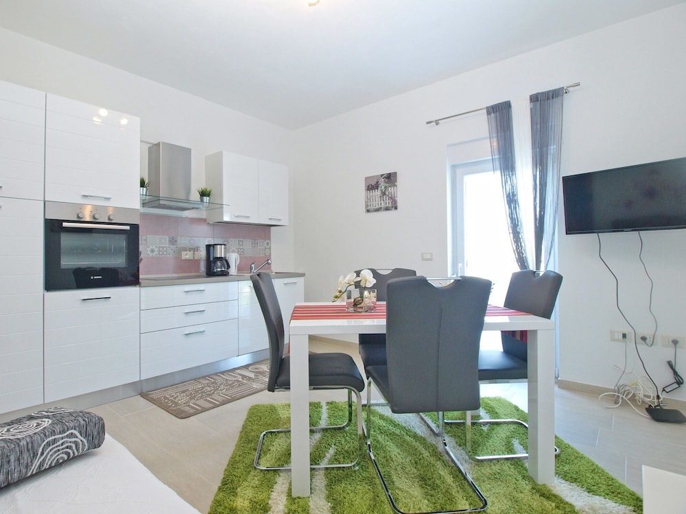 Apartment 1617