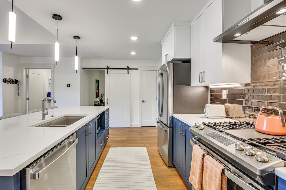 Mountain-view Condo in Downtown Winter Park!