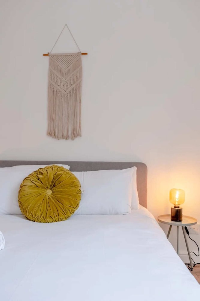 Charming 2 Bedroom in Hackney