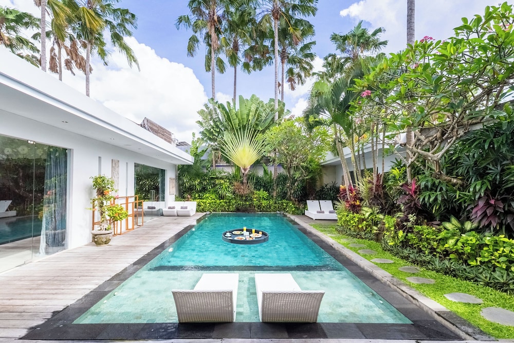 Villa Naema - 4 BR Private Villa