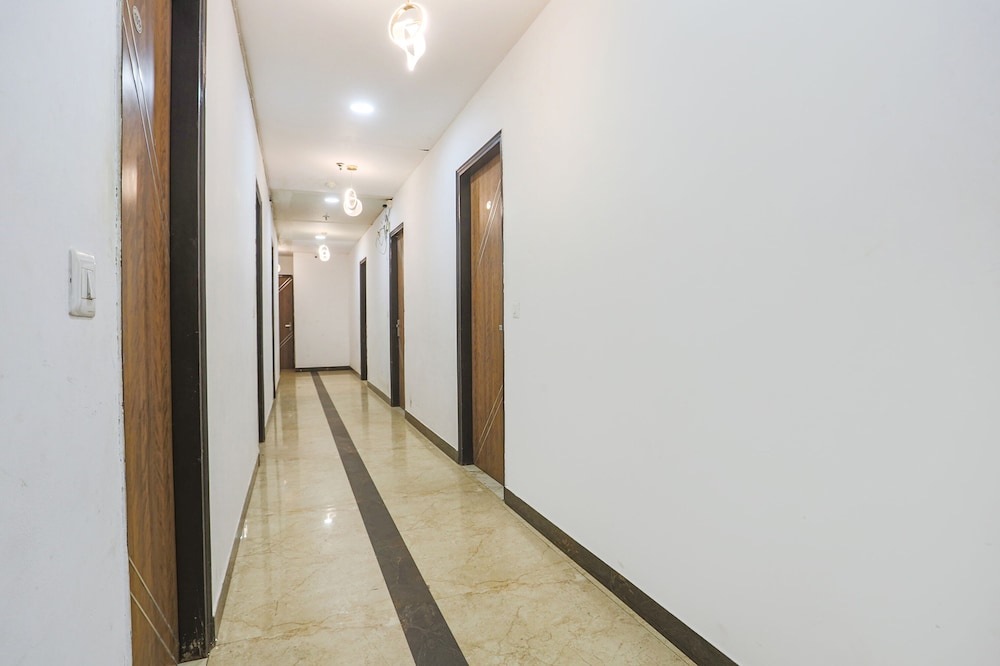 Fabhotel Golden Key