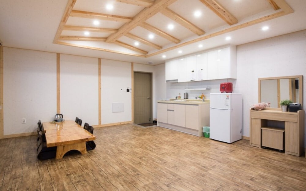 Jeju Flyjin House Pension view 5