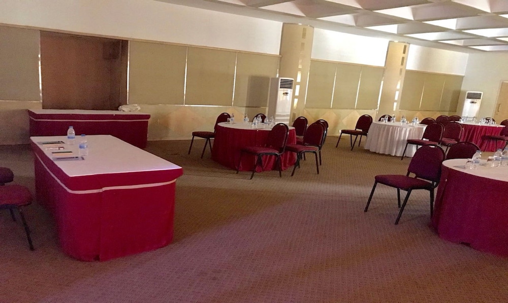 meeting & event spaces