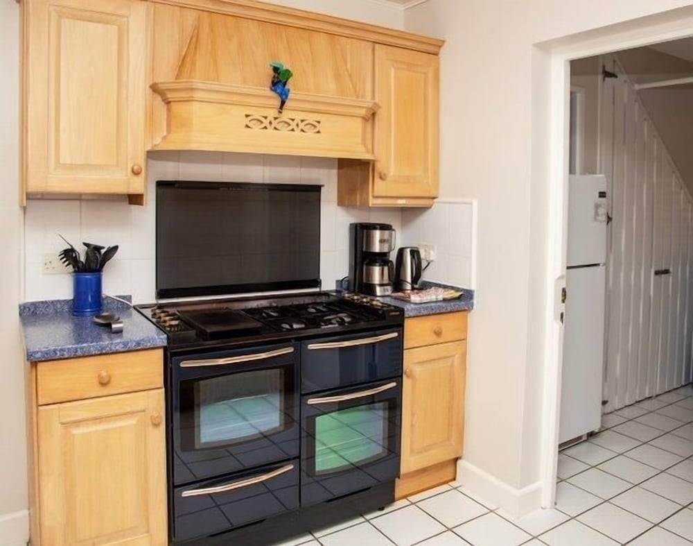 The Anchorage #5 a 2 bedroom Waterfront Condo in Rodney Bay 2 Condo by RedAwning view 4