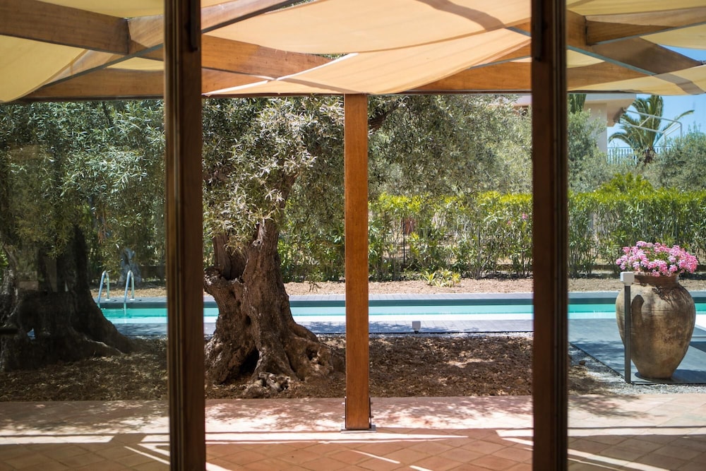 Villa Mazzaforno a Cefal by Wonderful Italy view 4