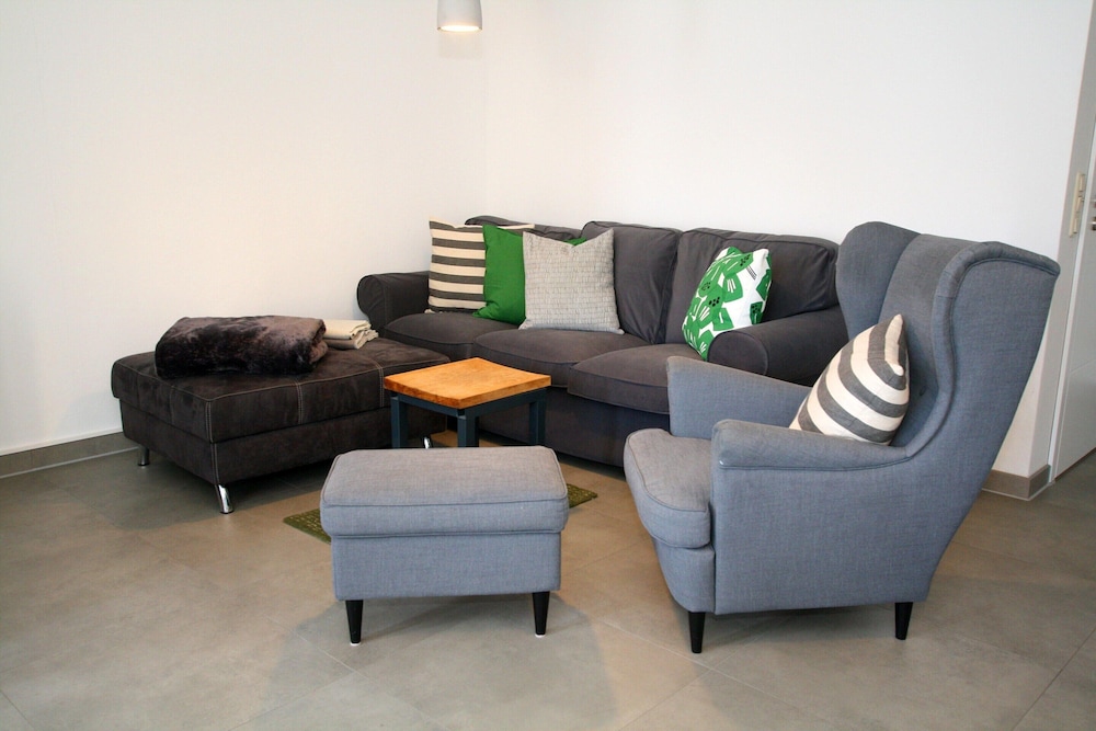 Luxuriose Ferienwohnung mit Terrasse, Wiek