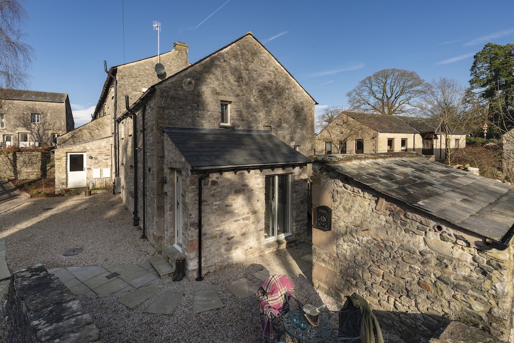 Stunning - 2 Bedroom - 2 Bathroom Home - Nr Kirkby Lonsdale view 5