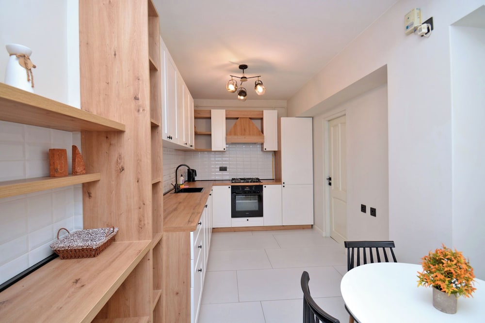 Comfort apartment on Nalbandyan street